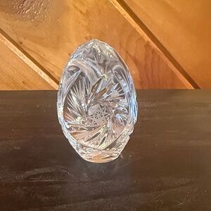 Elegant Crystal Decorative Egg